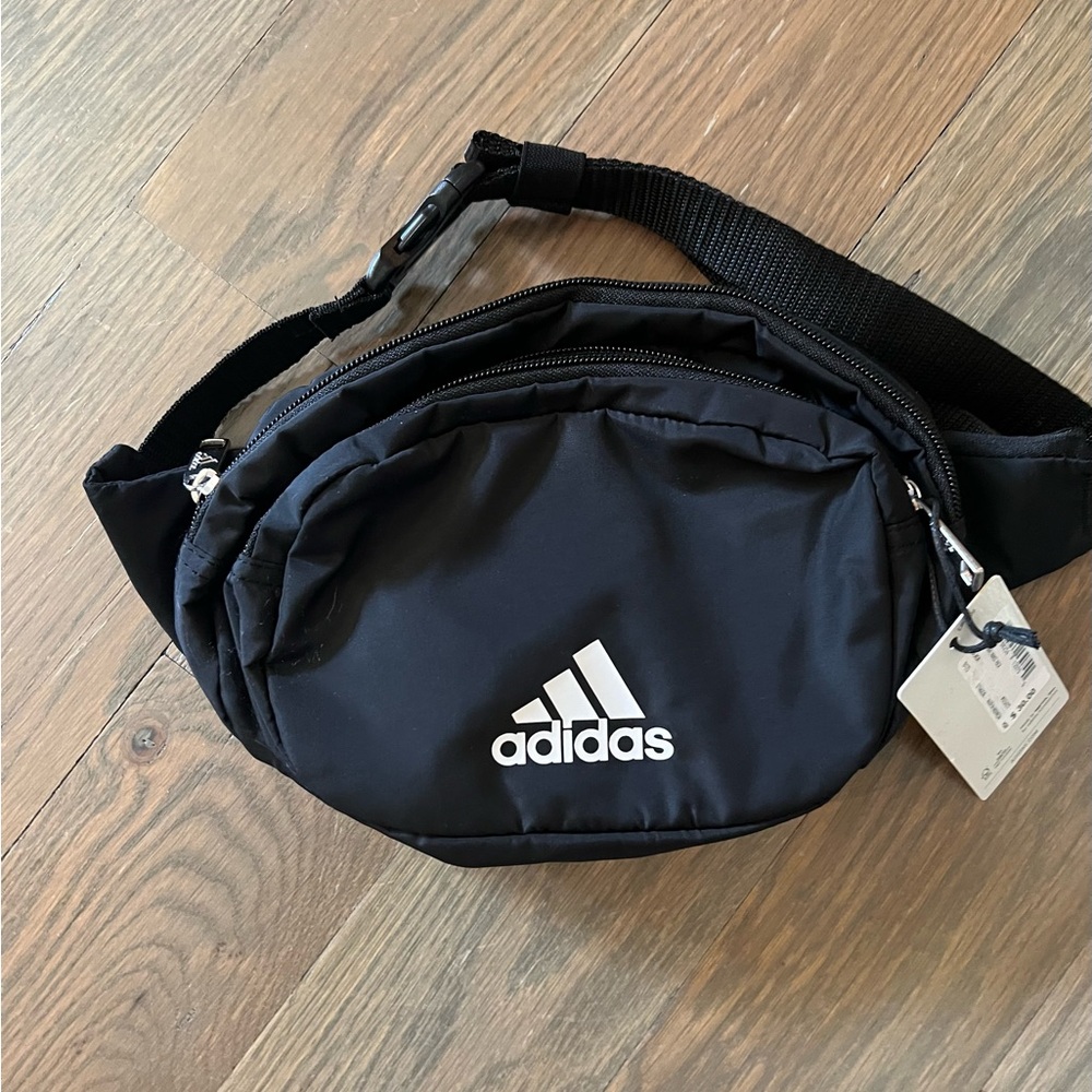 NWT Adidas Black everywhere Crossbody Bag